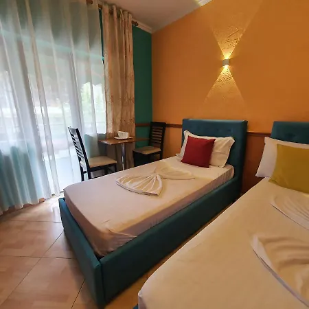Aparthotel Myrooms Tirane ティラナ