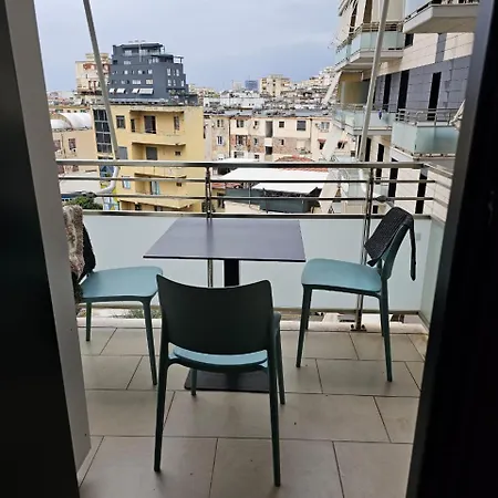 アパート Aparthotel Myrooms Tirane ティラナ
