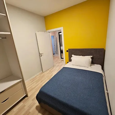 Aparthotel Myrooms Tirane アパート